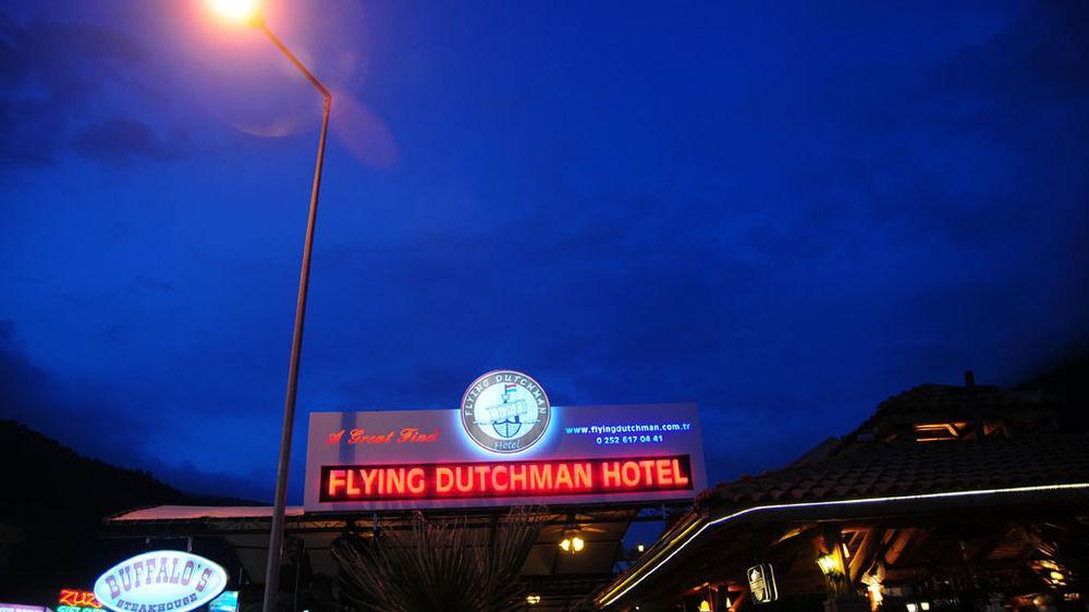 Flying Dutchman Hotel 올루데니스 외부 사진